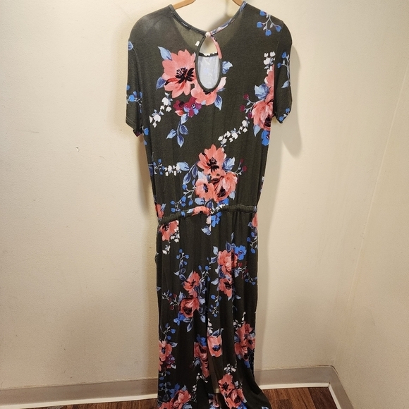 One piece floral long jumpsuit size L - Picture 9 of 11